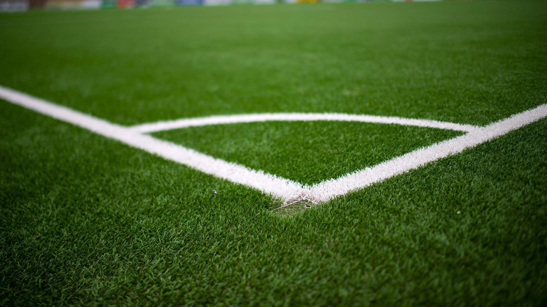 Ein Fußballplatz in Nordrhein-Westfalen (Symbolbild): Bei einem Kreisliga-Spiel kochten die Emotionen über.