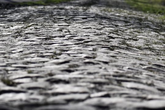 Der Kopfsteinpflaster-Klassiker Paris-Roubaix findet erst wieder 2021 statt.