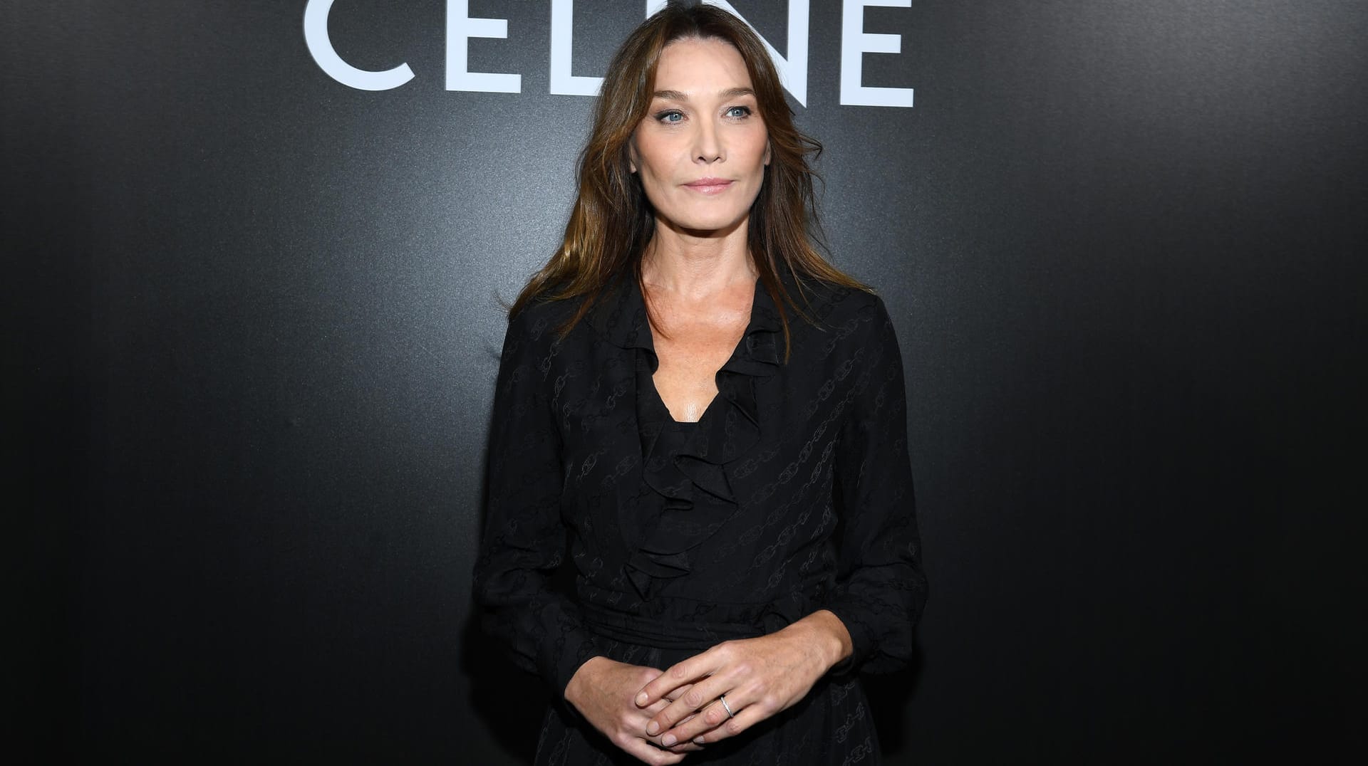 Carla Bruni: Die Frau vom ehemaligen französischen Präsidenten Nicolas Sarkozy versucht sich wieder als Sängerin.