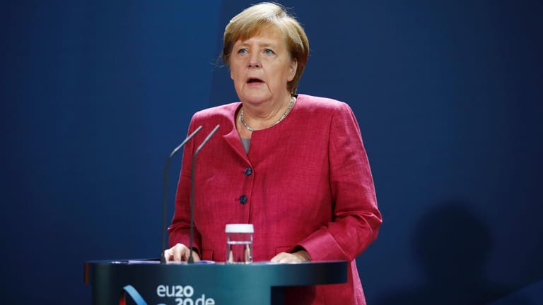 Angela Merkel: Die Bundeskanzlerin hat sich mit den Bürgermeistern von elf Großstädten in Deutschland zur Corona-Pandemie beraten.