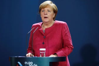 Angela Merkel: Die Bundeskanzlerin hat sich mit den Bürgermeistern von elf Großstädten in Deutschland zur Corona-Pandemie beraten.