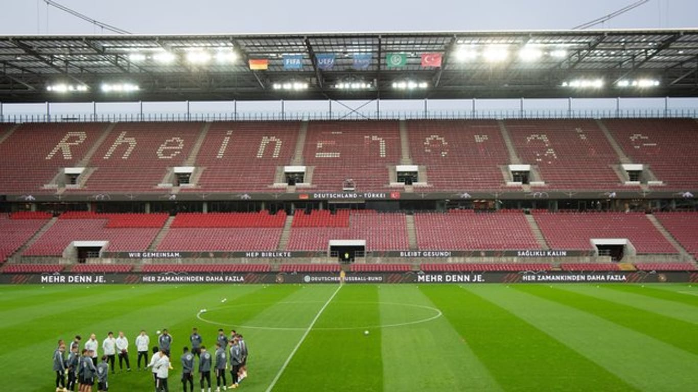 Die deutsche Nationalmannschaft spielt am Dienstag in Köln ohne Zuschauer gegen die Schweiz.