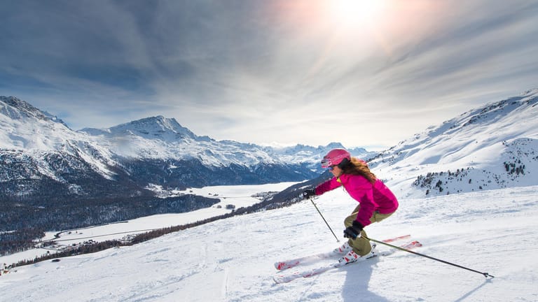 Skiurlaub: Wegen der Corona-Krise kann der Winterurlaub in diesem Jahr nur eingeschränkt stattfinden.
