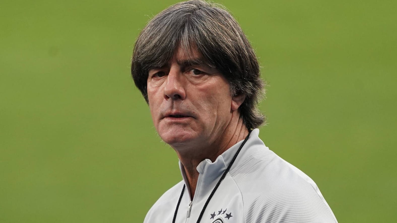 Joachim Löw: Der Bundestrainer hat weniger als ein Jahr Zeit bis zur EM. Joachim Löw: Der Bundestrainer hat weniger als ein Jahr Zeit bis zur EM.