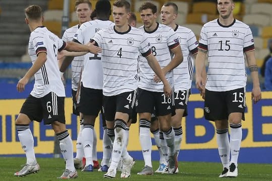 Leon Goretzka (3.