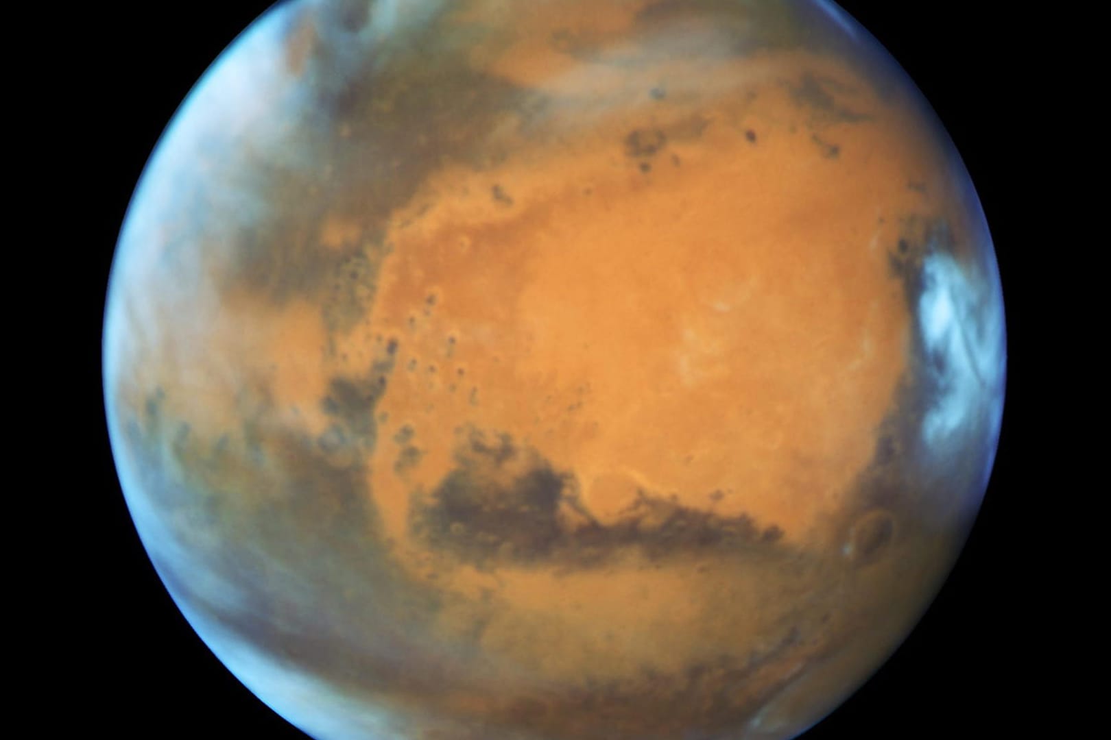 Planet Mars: Er kann dieser Tage mit bloßem Auge am Nachthimmel beobachtet werden.