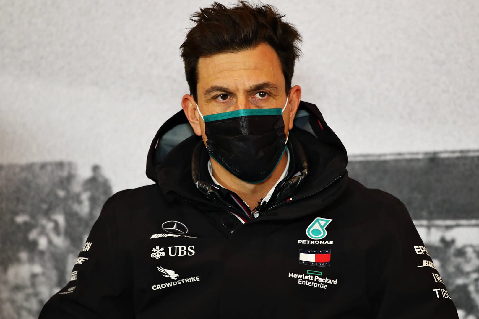 Umdenken? Mercedes-Teamchef Toto Wolff spricht über die Eindrücke des verkürzten Rennwochenendes.