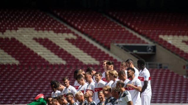Dem VfB Stuttgart dohrt ein Heimspiel vor leeren Tribünen.