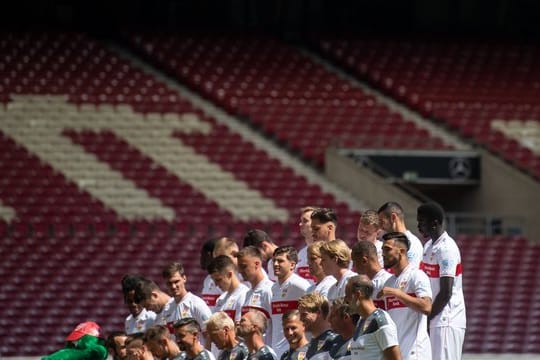 Dem VfB Stuttgart dohrt ein Heimspiel vor leeren Tribünen.