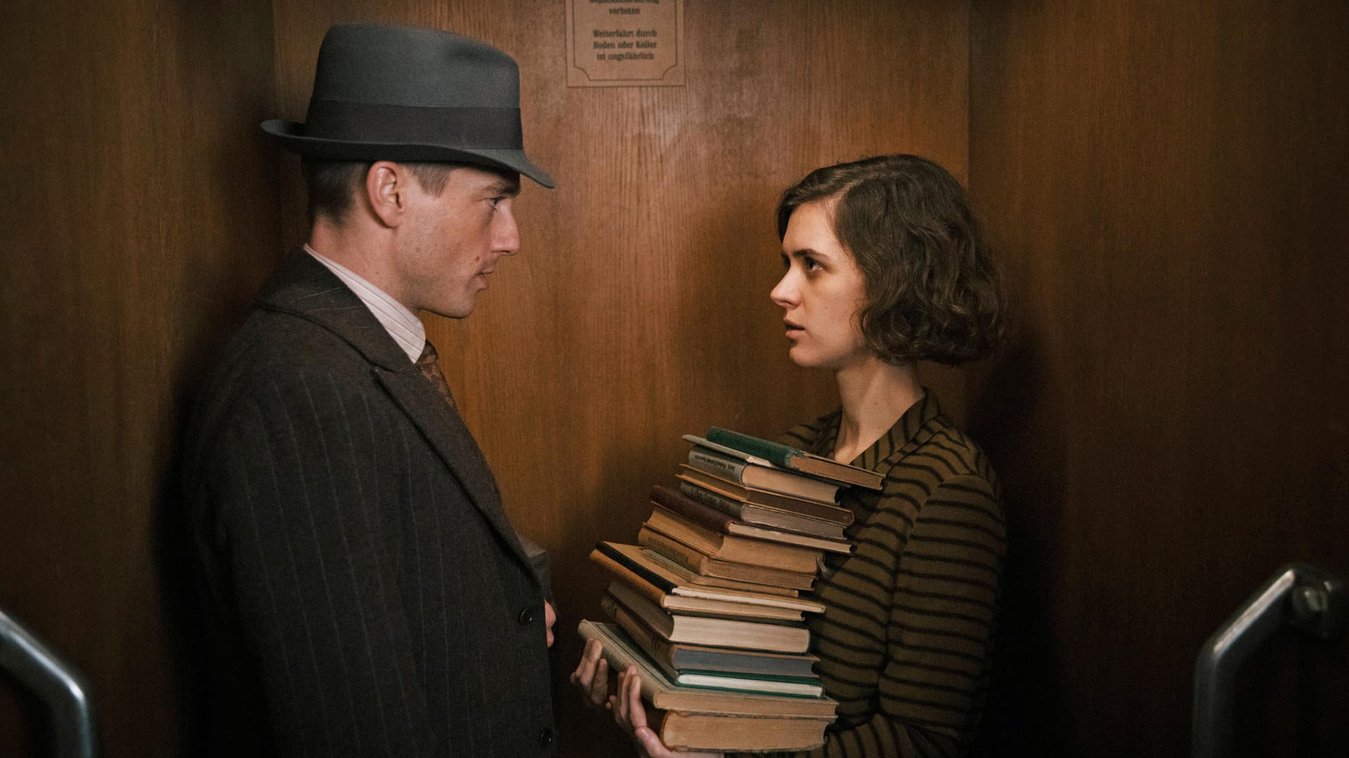 Der Start der dritten Staffel: Volker Bruch als Gereon Rath und Liv Lisa Fries als Charlotte Ritter in "Babylon Berlin".