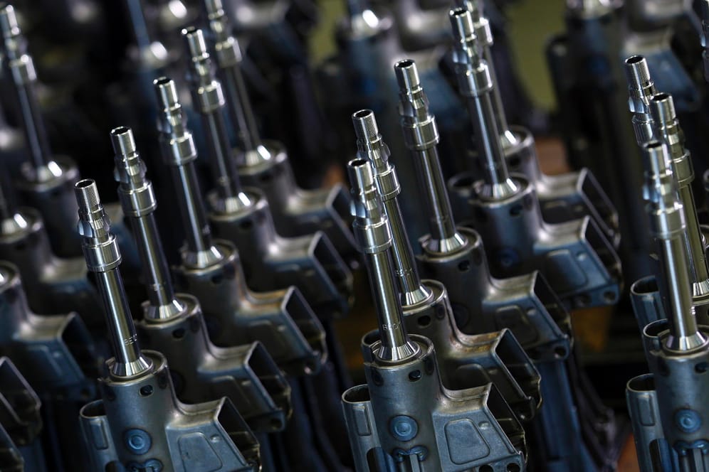 Teile eines Maschinengewehr von "Heckler & Koch": Im vergangenen Jahr hatten die Exportgenehmigungen den Rekordwert von 8,02 Milliarden Euro erreicht.