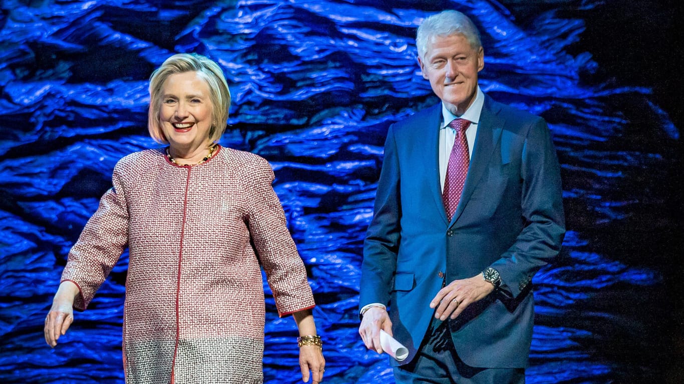 Hillary und Bill Clinton: Die beiden feiern ihren 45. Hochzeitstag.