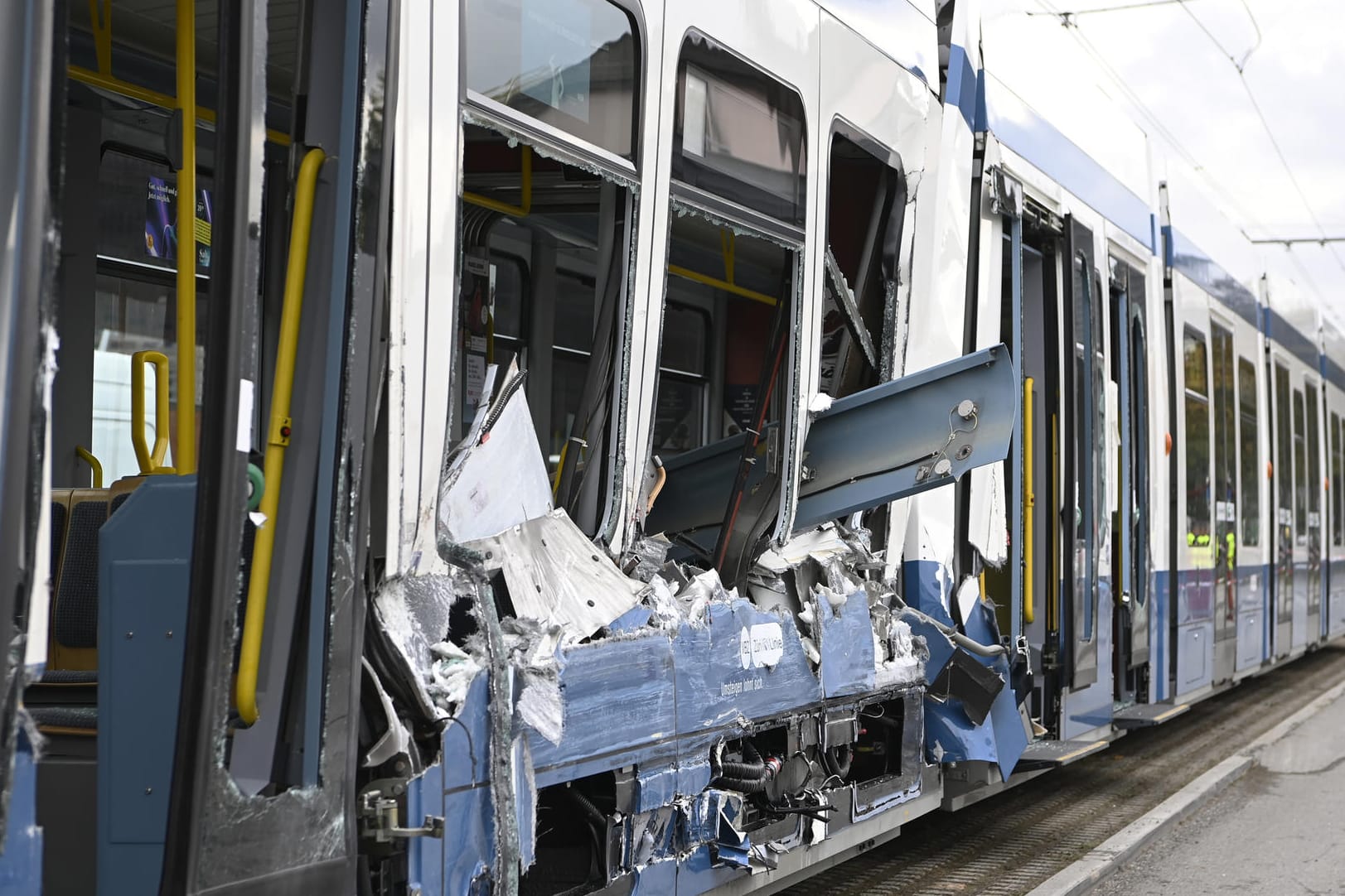 Straßenbahnunfall in Zürich: 13 Meter wurden beschädigt.