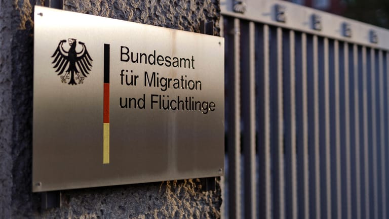 Das Bundesamt für Migration und Flüchtlinge (BAMF): Beim Lagebericht zu Rechtsextremismus in Sicherheitsbehörden wurde das Amt nicht erfasst.