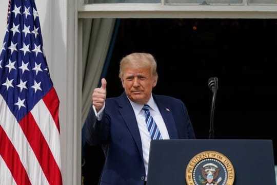 Wenige Tage nach seiner Infektion mit dem Corona-Virus will Donald Trump den Wahlkampf wieder aufnehmen.