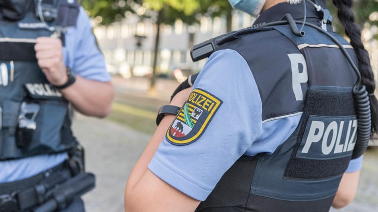 Polizisten im Einsatz: Beamte der Bereitschaftspolizei sollen einen Imbiss "Jude" genannt haben. (Symbolbild)