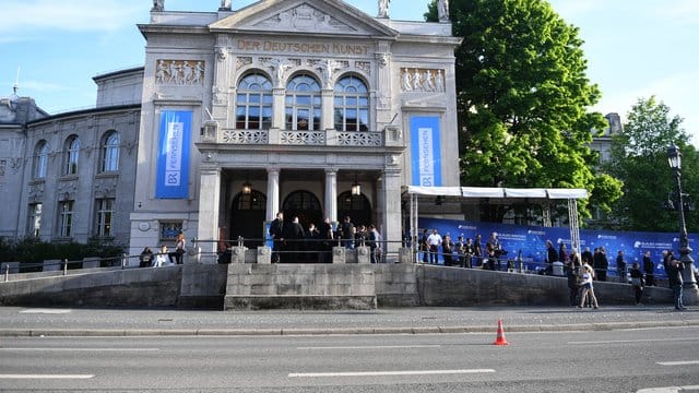 Im letzten Jahr fand die Gala im Münchner Prinzregententheater statt. Im letzten Jahr fand die Gala im Münchner Prinzregententheater statt.