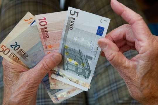 Auch die Arbeit im Ausland kann unter bestimmten Vorrausetzungen zu Rentenansprüchen in Deutschland führen.
