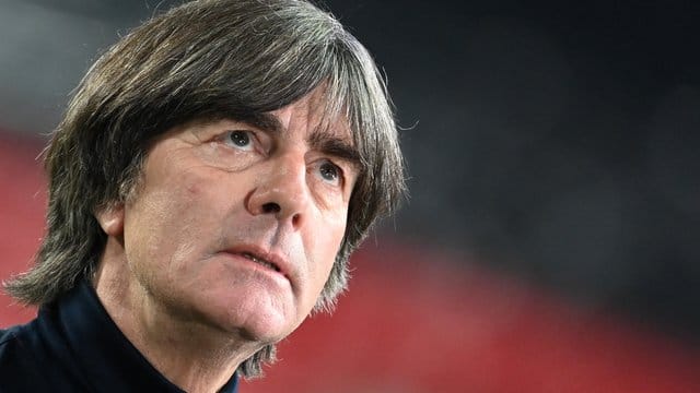 Bundestrainer Joachim Löw blickt weiter optimistisch in die Zukunft. Bundestrainer Joachim Löw blickt weiter optimistisch in die Zukunft.