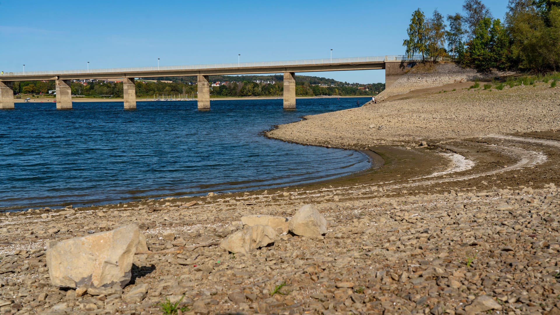 Möhnesee: Im September war die Talsperre nur noch zu 61 Prozent gefüllt.