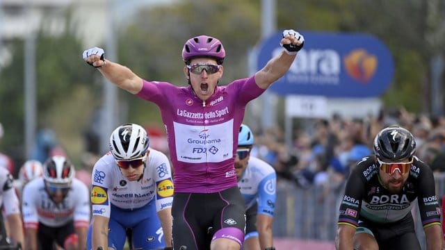 Dominiert weiter den Giro d’Italia: Der Franzose Arnaud Démare gewinnt die 11.