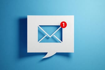 E-Mail-Symbol in Sprechblase: Treten Sie mit der t-online-Redaktion in Kontakt.