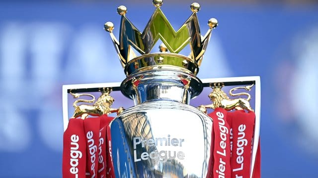 Der Pokal der englischen Premier League.