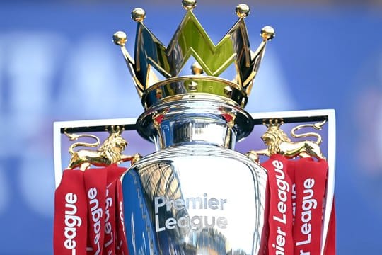 Der Pokal der englischen Premier League.