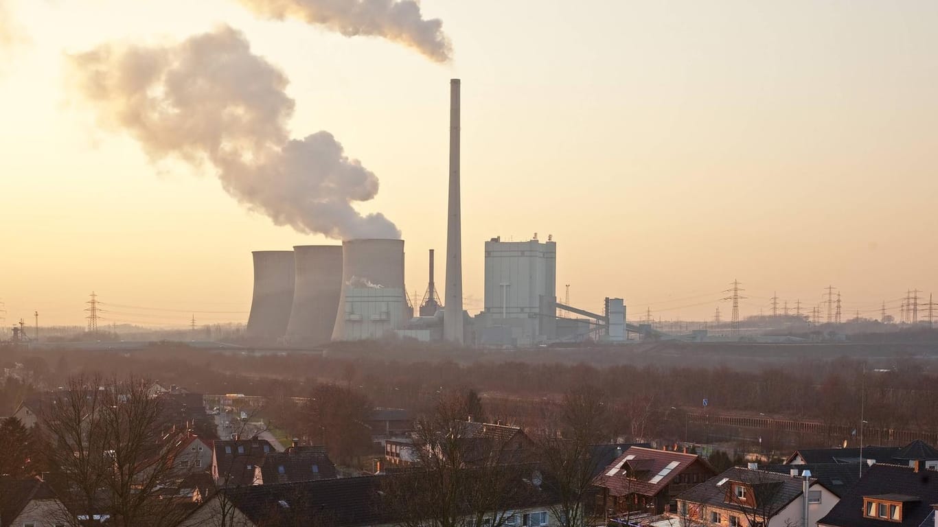 Ein Kraftwerk in der Nähe von Hamm (Symbolbild): In der Ruhrgebietsstadt ist Strom am günstigsten.