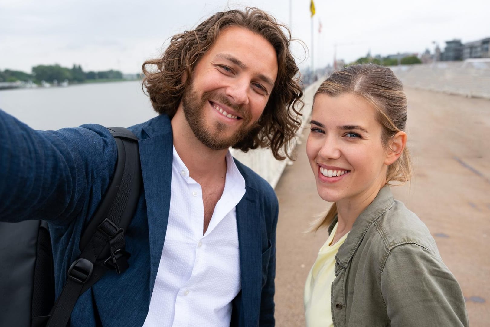 Josefin Reinhard (Sina Zadra) und Alexander Verhoven (Frederik Götz): Um sie dreht sich alles in der Neuauflage von "Verbotene Liebe".