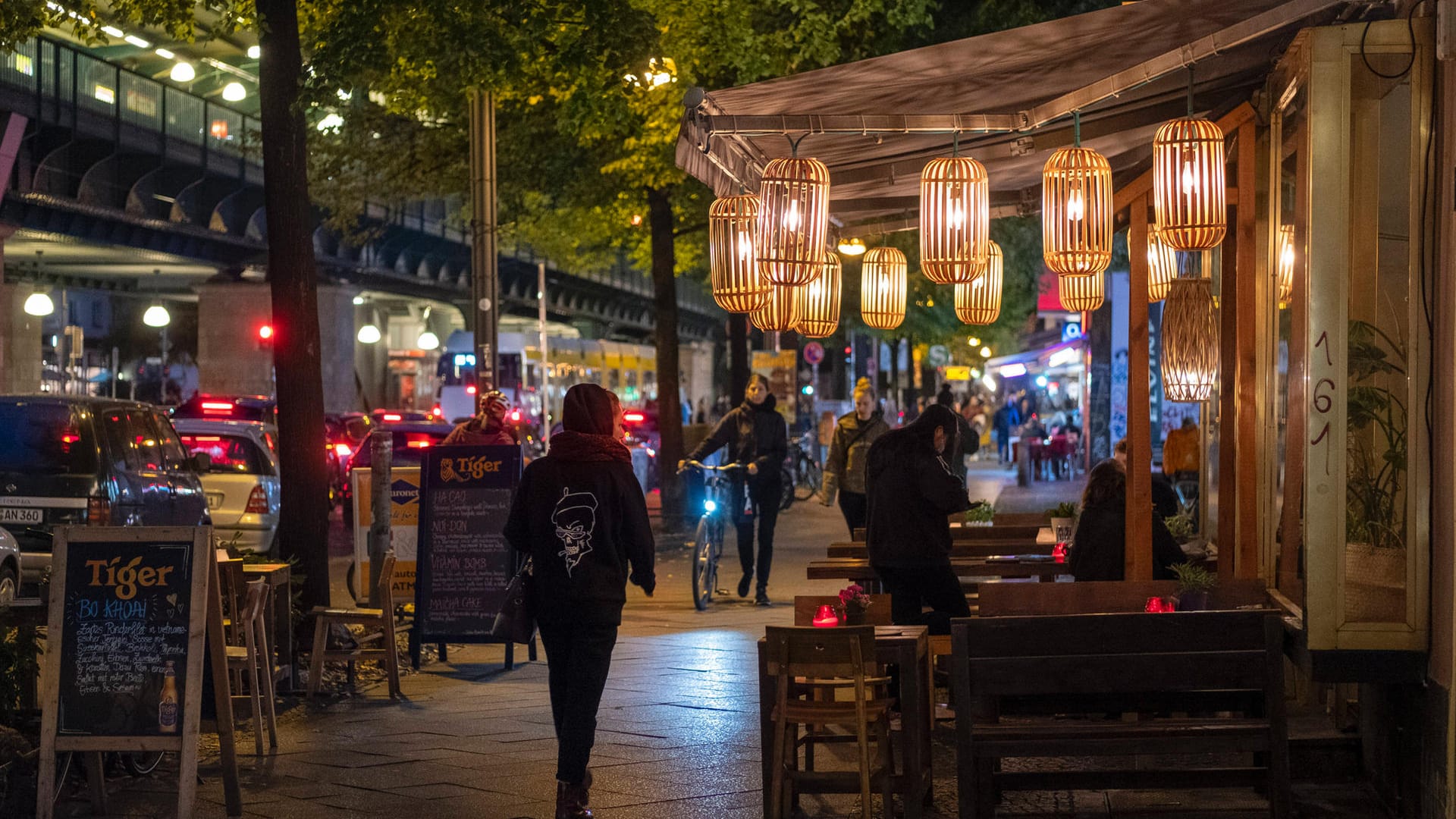 Asiatisches Restaurant in Berlin: Die Sperrstunde für Gastronomie und Bars in der Hauptstadt wurde wieder aufgehoben.