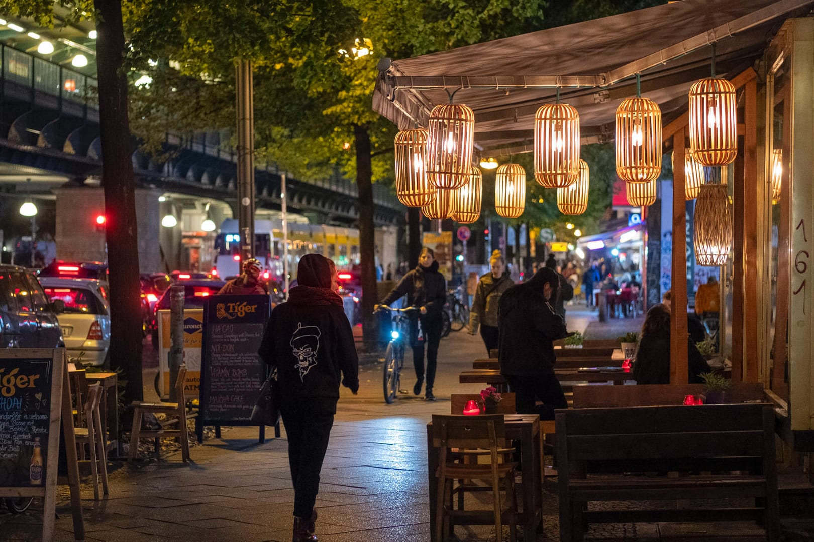 Asiatisches Restaurant in Berlin: Die Sperrstunde für Gastronomie und Bars in der Hauptstadt wurde wieder aufgehoben.