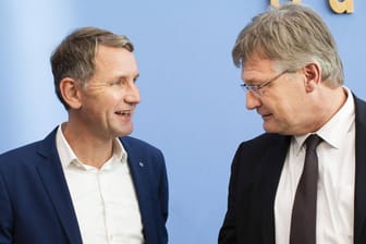 Björn Höcke (l.) und Jörg Meuthen: Die AfD-Politiker sind unterschiedlicher Ansicht bei der Realisierung eines Rentenkonzeptes.