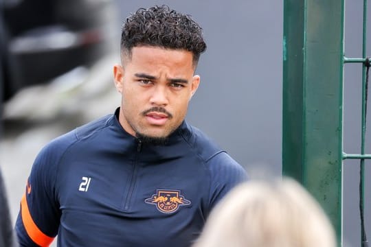 Muss in Augsburg vorerst auf der Bank Platz nehmen: RB-Neuzugang Justin Kluivert.