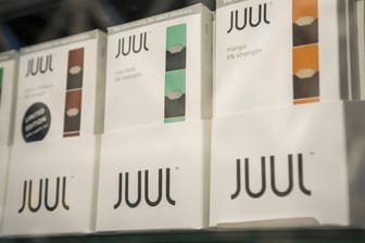 Juul-E-Zigaretten (Symbolbild): Das US-Unternehmen verlässt den deutschen Markt.