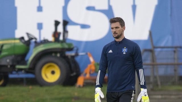 Torwart Sven Ulreich soll gegen Greuther Fürth sein erstes Spiel für den Hamburger SV bestreiten. Torwart Sven Ulreich soll gegen Greuther Fürth sein erstes Spiel für den Hamburger SV bestreiten.
