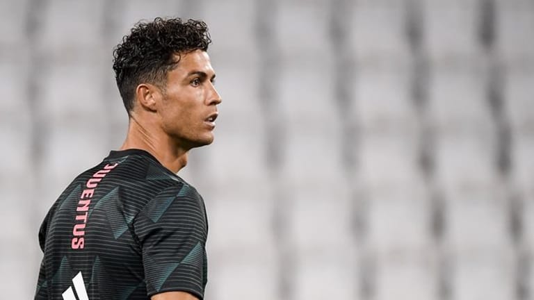 Hat nach Ansicht des italienischen Sportminister gegen Corona-Regeln verstoßen: Portugals Fußballstar Cristiano Ronaldo.