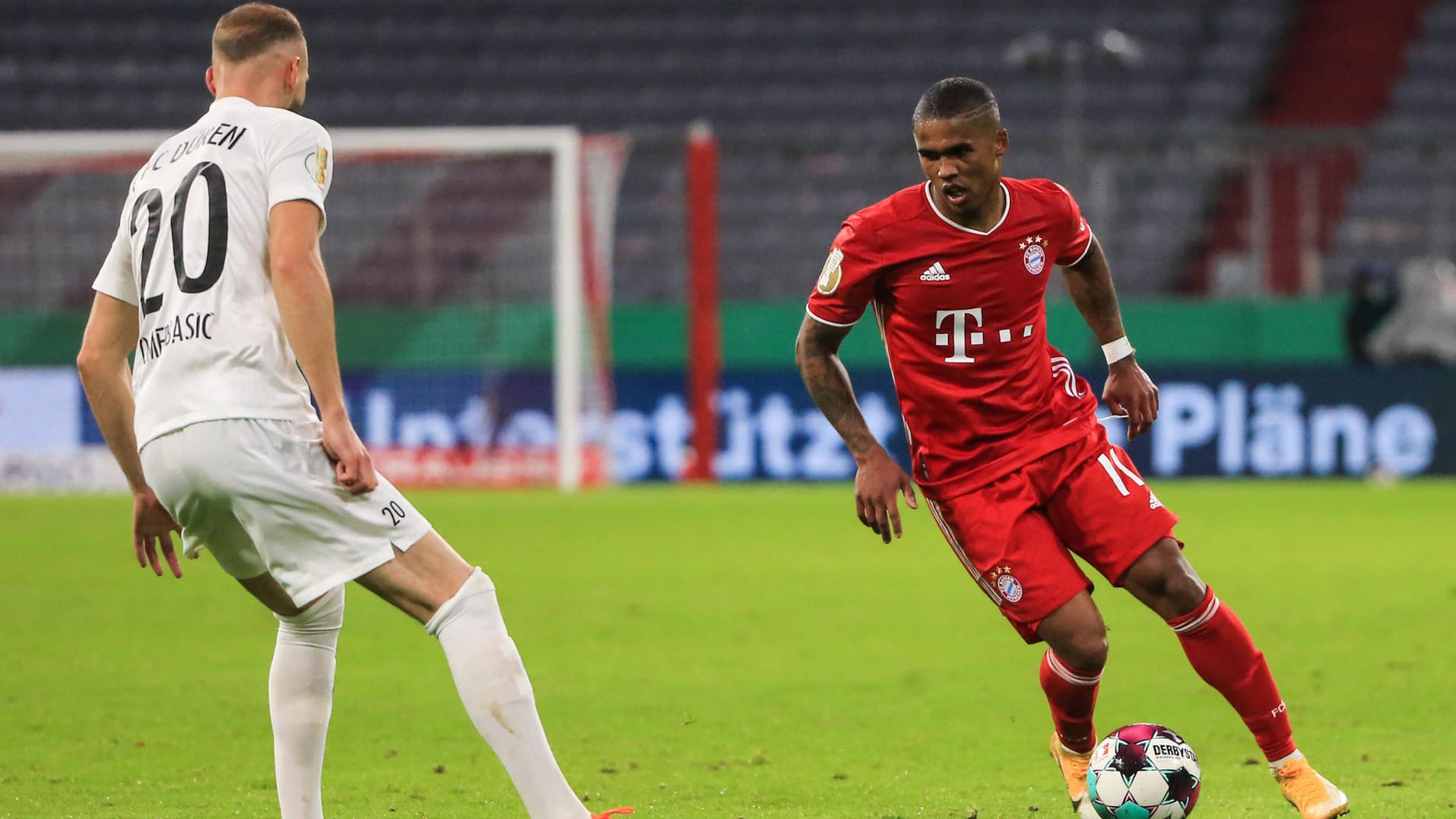 Douglas Costa: Der Bayern-Rückkehrer unternahm wie gewohnt viele Dribblings.