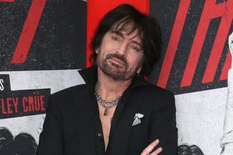 Tommy Lee: Mit Mötley Crüe zählt er zu den größten Rockstars der 80er Jahre und war einer der Vorreiter des schrillen Glam Metals.