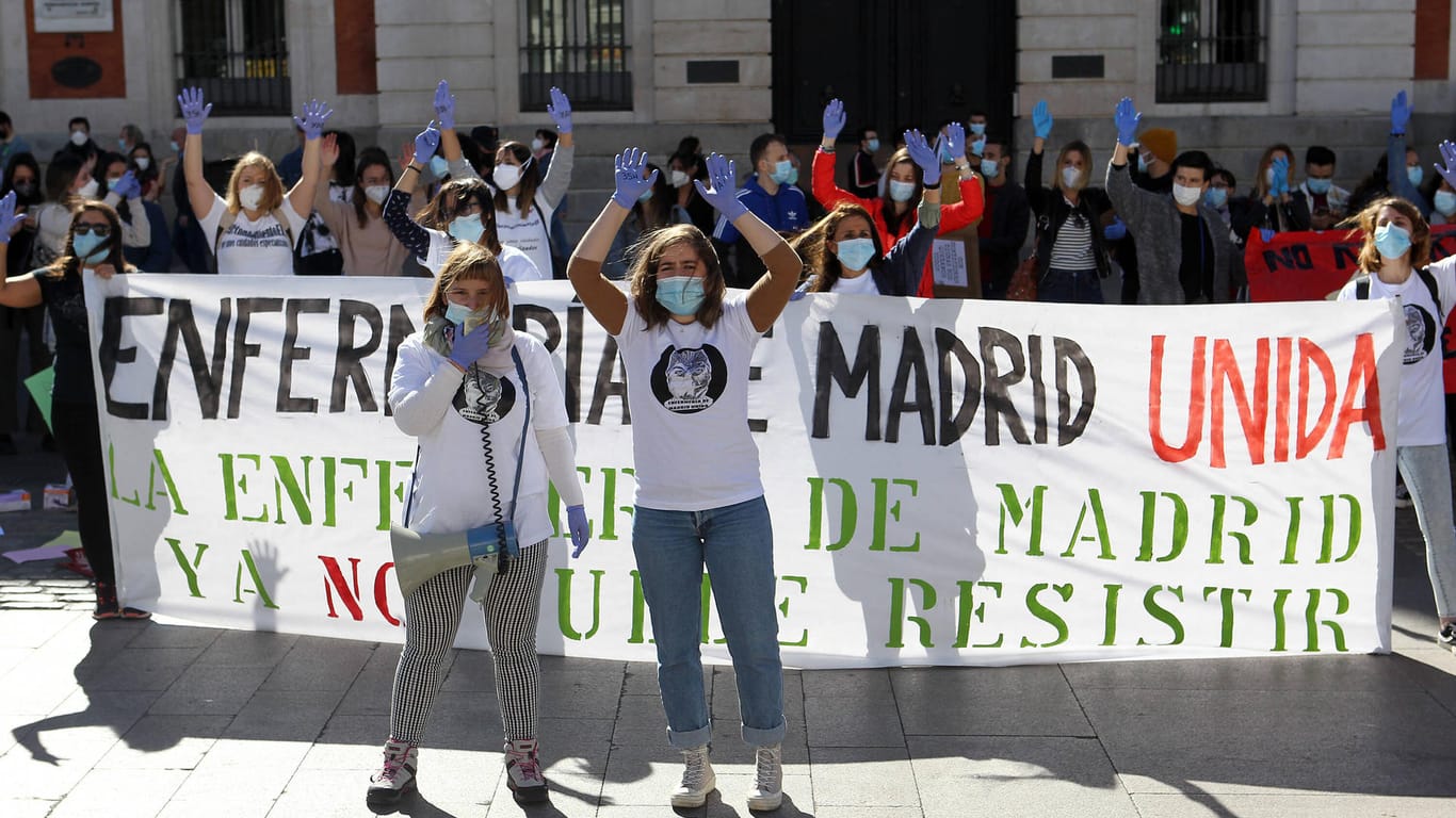 Demonstration in Madrid: Pflegepersonal protestierte für bessere Bedingungen in der Pandemie-Bekämpfung.