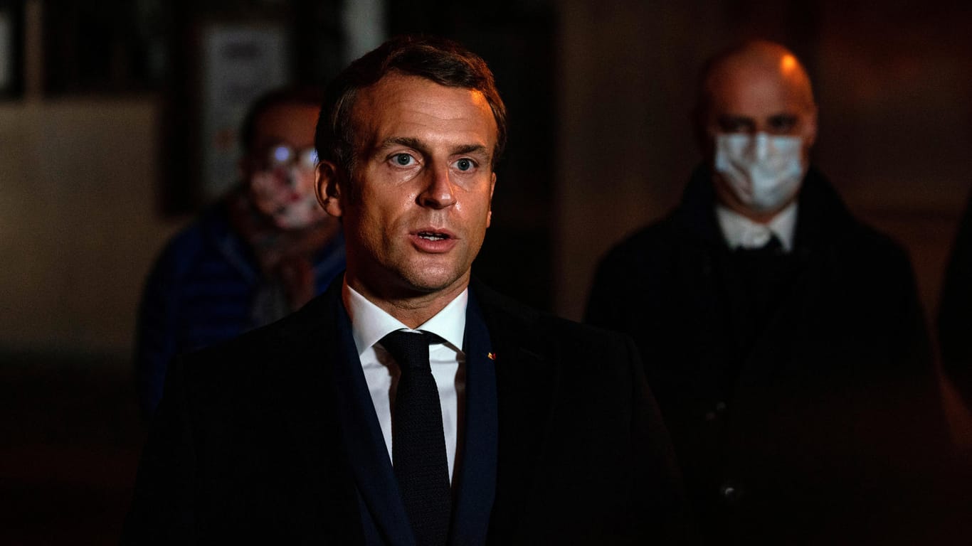 Emmanuel Macron, Präsident von Frankreich: Am Tatort sprach er von Terror ohne auf Einzelheiten der Tat einzugehen.