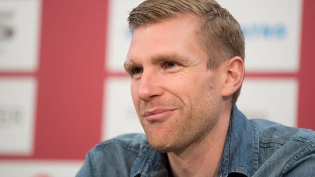Hält Joachim Löw weiter für den geeigneten Bundestrainer: 2014-Weltmeister Per Mertesacker. Hält Joachim Löw weiter für den geeigneten Bundestrainer: 2014-Weltmeister Per Mertesacker.