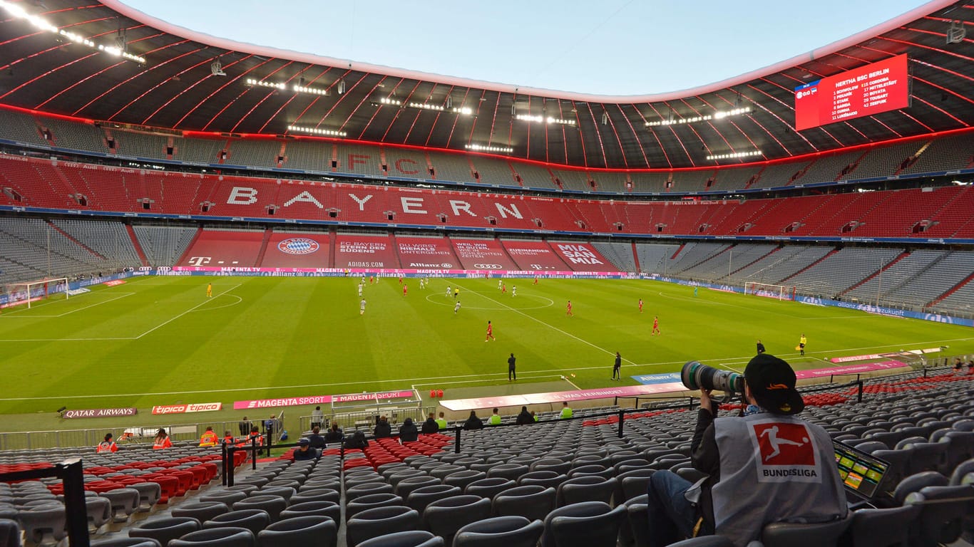Stadion des FC Bayern München: Im Abendspiel treffen die Bayern auf Arminia Bielefeld.
