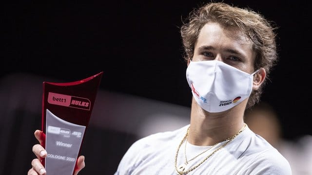 Alexander Zverev gewann in Köln seinen ersten Titel in diesem Jahr. Alexander Zverev gewann in Köln seinen ersten Titel in diesem Jahr.