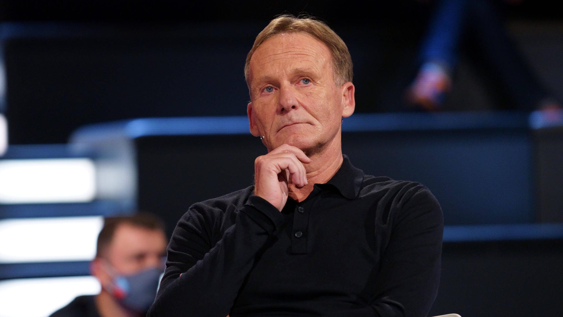 Hans-Joachim Watzke im ZDF Sportstudio: " Es gibt immer 1.000 Sachen, die wichtiger sind als die Fußball-Bundesliga." Hans-Joachim Watzke im ZDF Sportstudio: " Es gibt immer 1.000 Sachen, die wichtiger sind als die Fußball-Bundesliga."