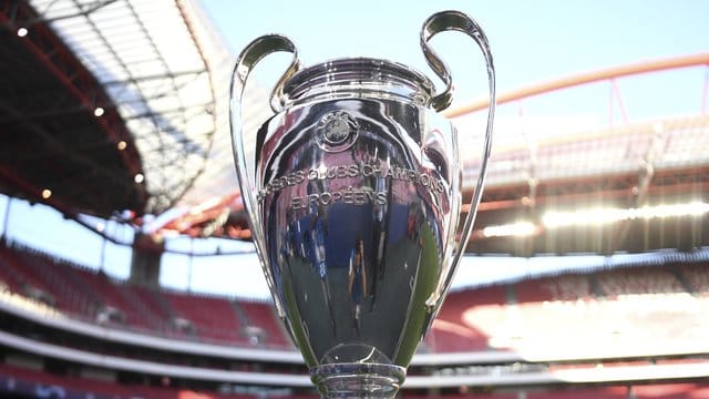 Knapp zwei Monate nach dem Sieg des FC Bayern München wird ab dieser Woche wieder in der Champions League gespielt. Knapp zwei Monate nach dem Sieg des FC Bayern München wird ab dieser Woche wieder in der Champions League gespielt.
