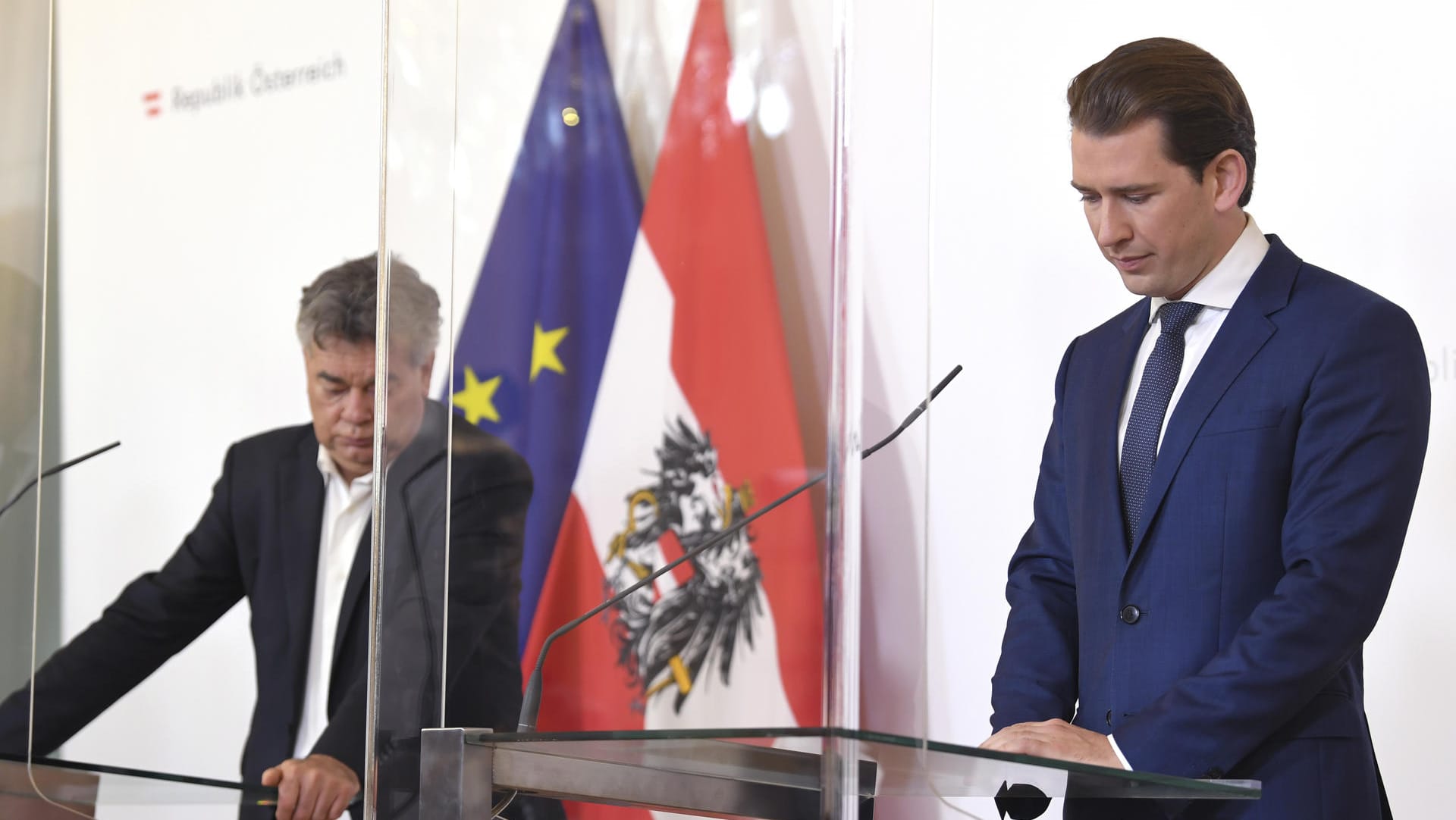 Österreichischer Vizekanzler Werner Kogler (l.) mit Bundeskanzler Sebastian Kurz (r.): Am Montag gab es 1.121 Neuinfektionen österreichweit. Österreichischer Vizekanzler Werner Kogler (l.) mit Bundeskanzler Sebastian Kurz (r.): Am Montag gab es 1.121 Neuinfektionen österreichweit.
