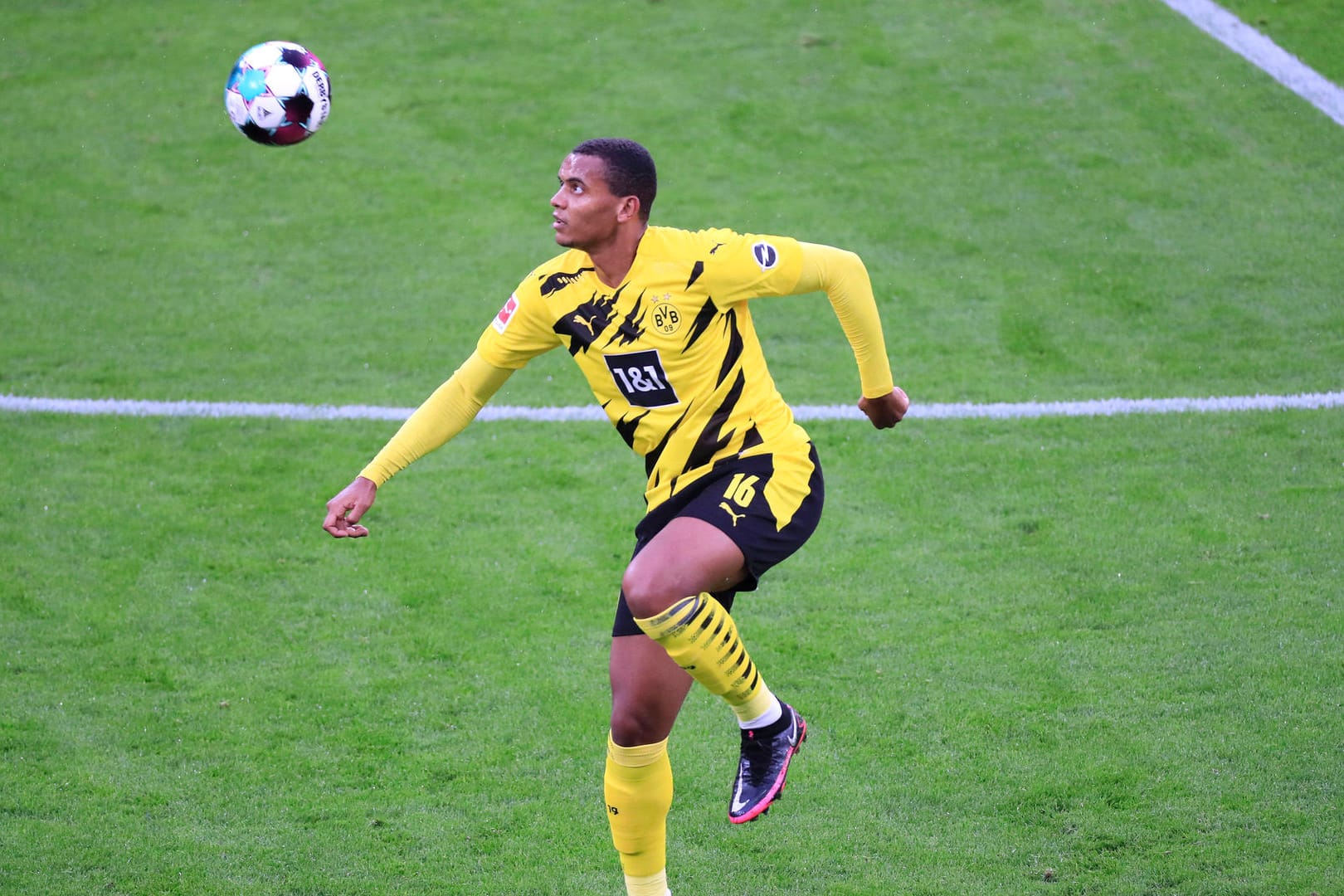Manuel Akanji: Nach einem positiven Corona-Test vor zwei Wochen darf der Schweizer jetzt wieder spielen.
