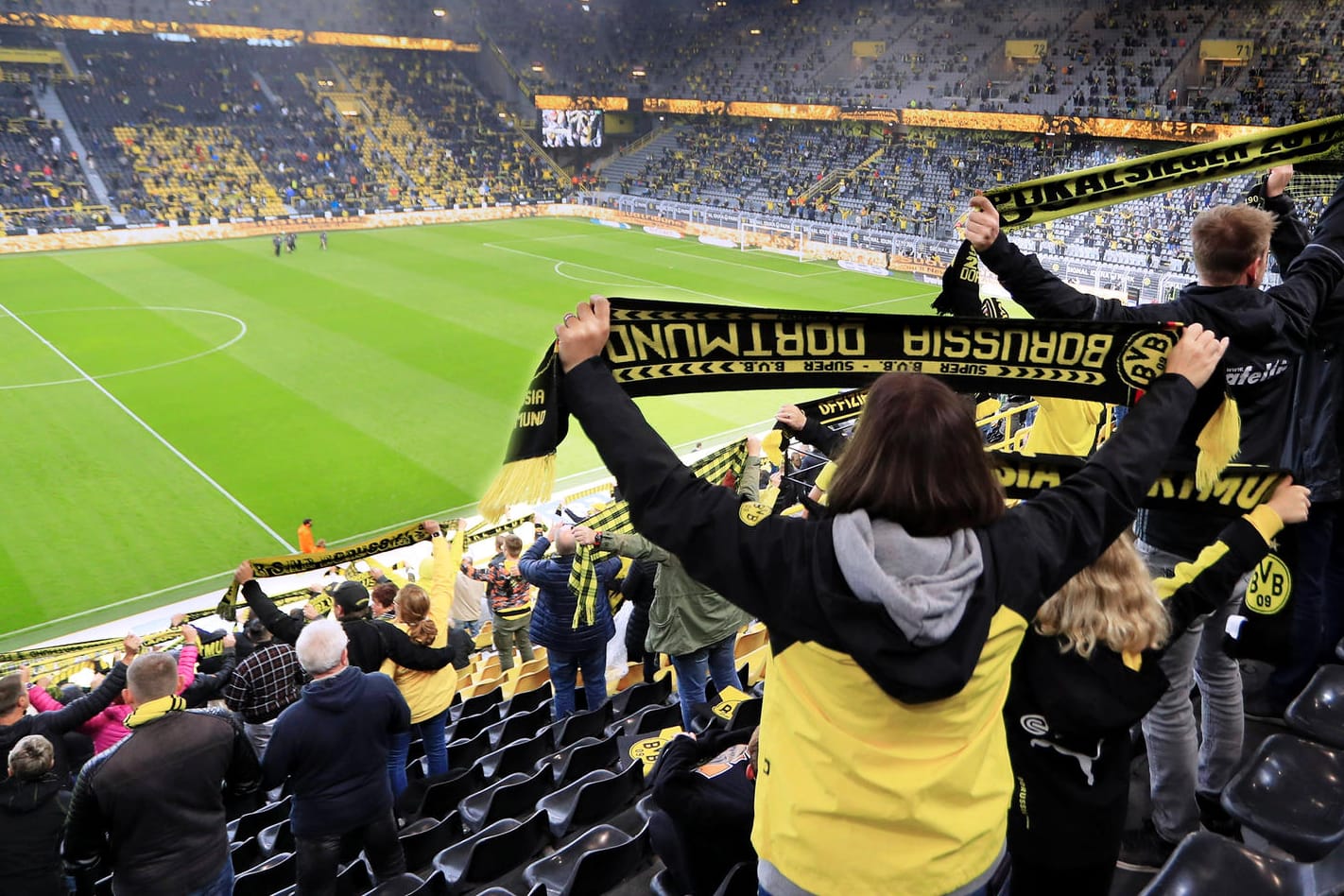 Der Signal Iduna Park: Wie in der Bundesliga darf auch in der Champions League nur eine begrenzte Zahl an Zuschauern ins BVB-Stadion.