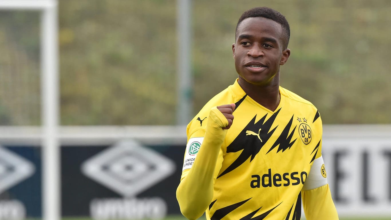 Youssoufa Moukoko: Der BVB-Spieler erzielte im U-19-Derby gegen Schalke drei Treffer.